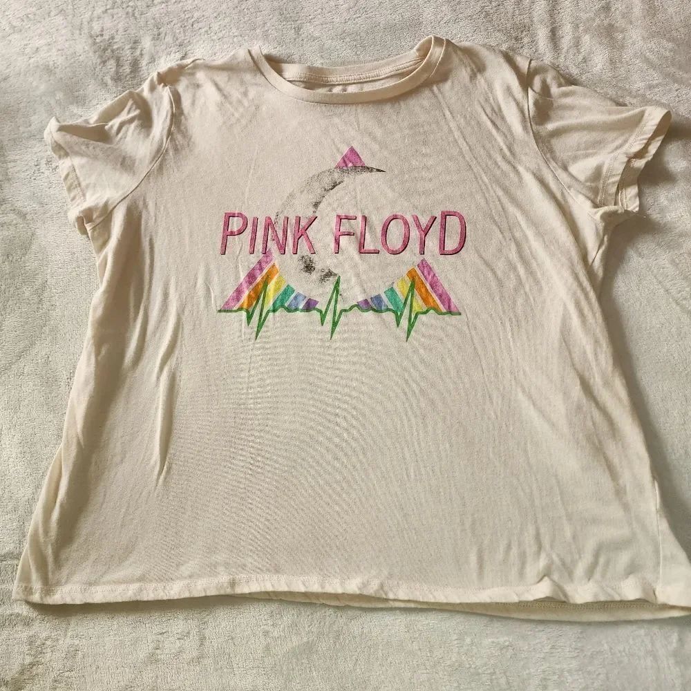 Pink Floyd Cream Colored Crop Top With Graphics Size XXL